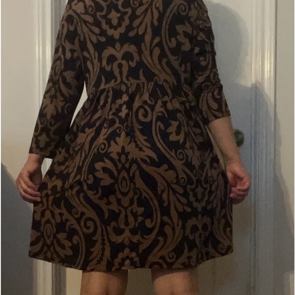 Dress - Picture 3 of 4